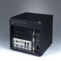 Mini-ITX priemyselná skrinka ARK-6610 s I/O na prednom panely